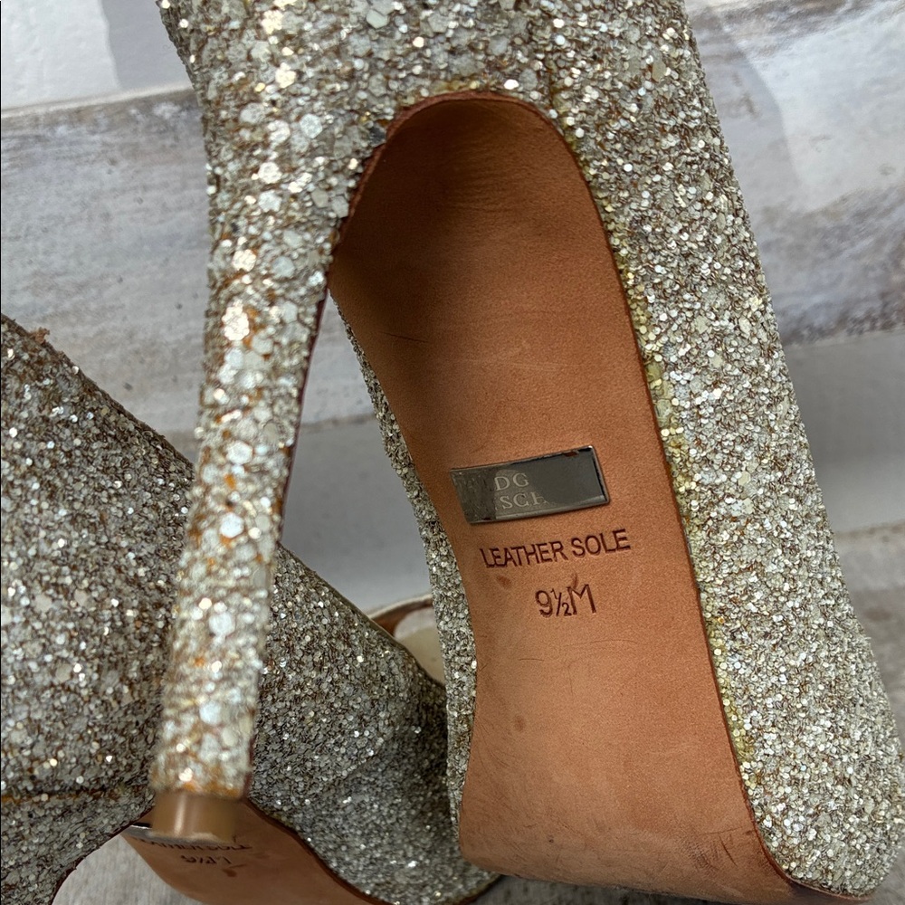 Badgley Mischka Glitter Gold Peep-Toe Heels Wedding Cocktail - Picture 4 of 6